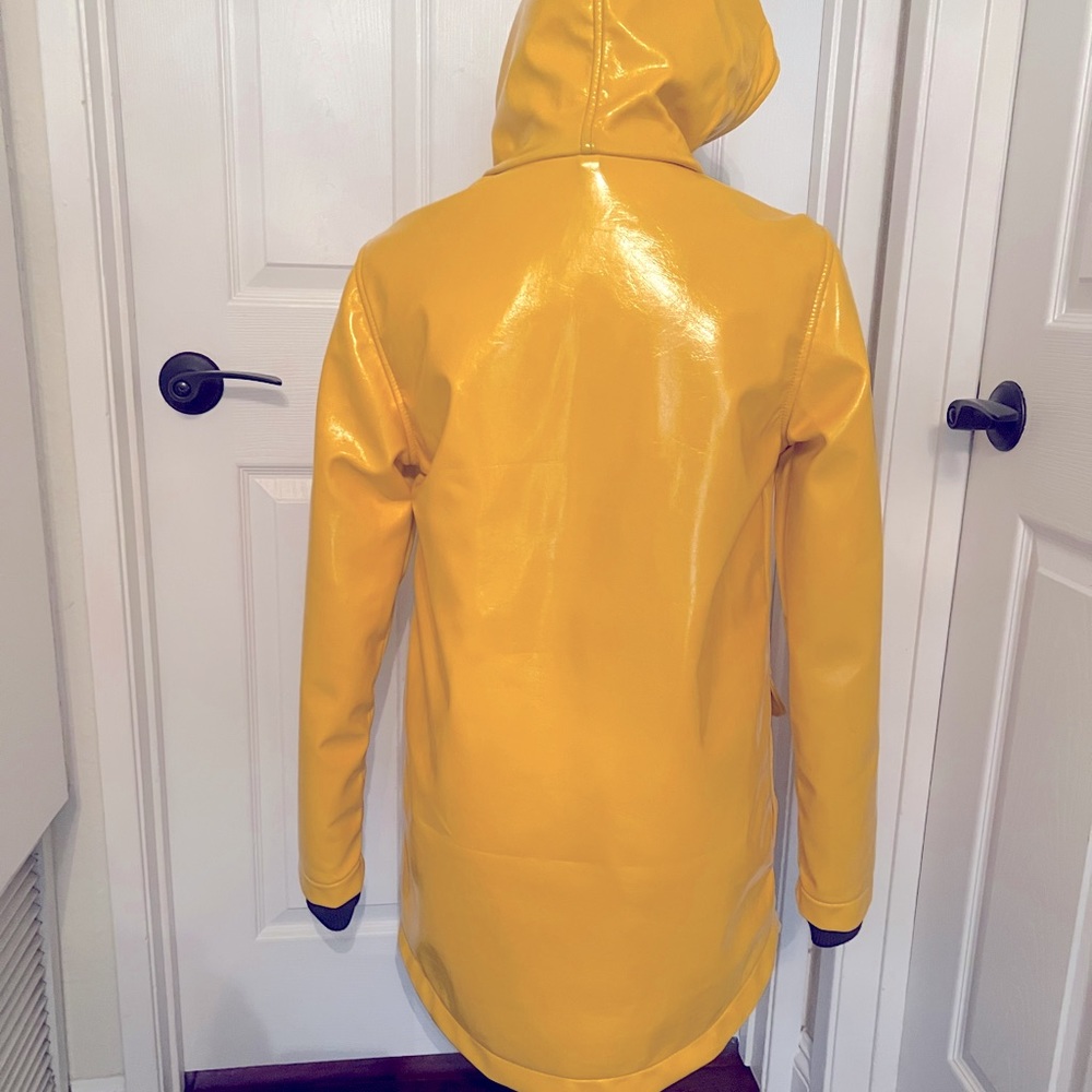Invicta Yellow Patent Rain Jacket/Coat Size 42FR US 6 - Picture 8 of 8